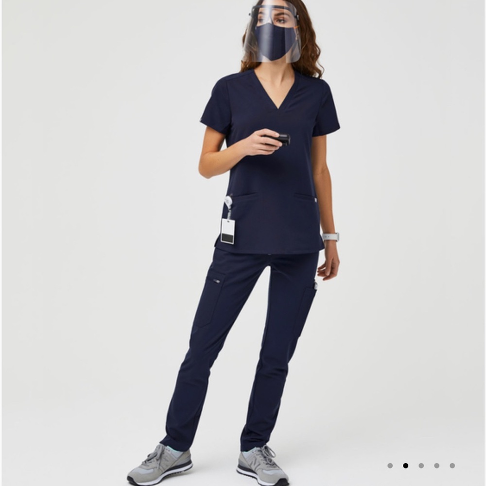 FIGS Navy Casma Top & Navy Yola Pants